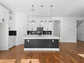 1320  Compton Street , Dallas Texas 75203