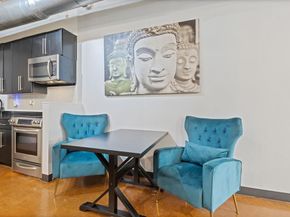 1122  Jackson Street  718, Dallas Texas 75202