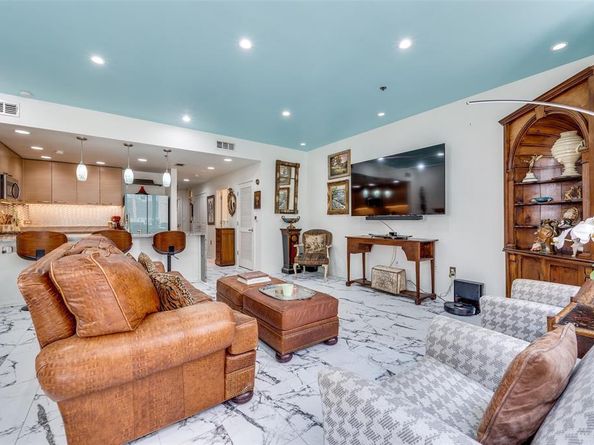 1200  Main Street  701, Dallas Texas 75202