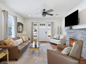 2260  Washington Avenue , Fort Worth Texas 76110