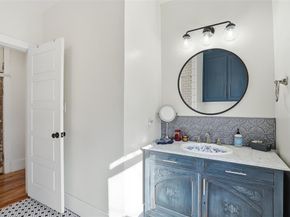 2260  Washington Avenue , Fort Worth Texas 76110