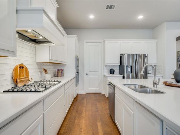 2705  Cumberland  , The Colony Texas 75056