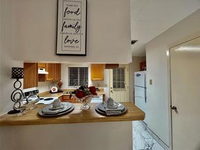 625  Carriagehouse   G 1, Garland Texas 75040