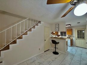 625  Carriagehouse   G 1, Garland Texas 75040