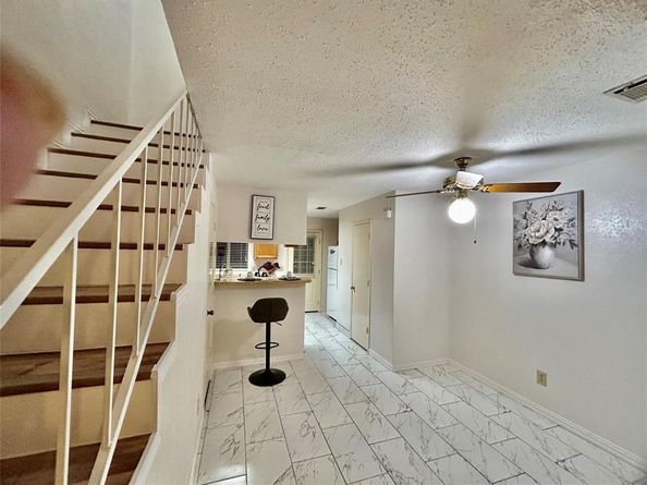 625  Carriagehouse   G 1, Garland Texas 75040