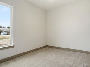 1012 N Oak Street , Roanoke Texas 76262