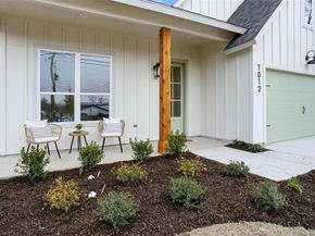 1012 N Oak Street , Roanoke Texas 76262