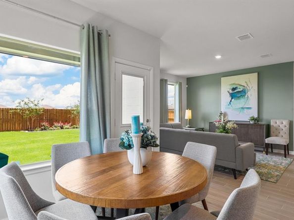 517  BABBLING BROOK Drive , Denton Texas 76259