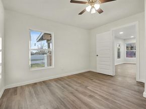 1265 E Maddox Avenue , Fort Worth Texas 76104