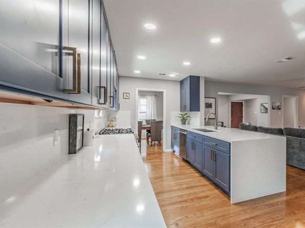 8426  Van Pelt Drive , Dallas Texas 75228