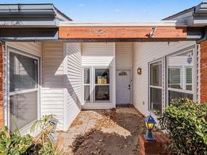 1525  Juniper Lane , Lewisville Texas 75077