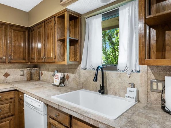 3011  Tina Street , Sachse Texas 75048