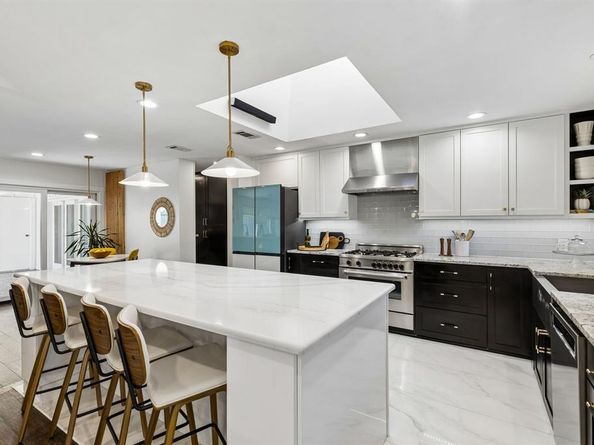 7148  Roundrock Road , Dallas Texas 75248