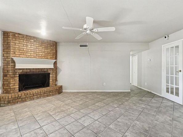 5321  Saddleback Road , Garland Texas 75043