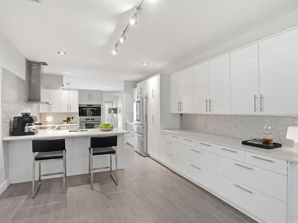 9123  Valley Chapel Lane , Dallas Texas 75220