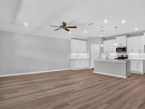 1509  SHELDON Drive , DeSoto Texas 75115