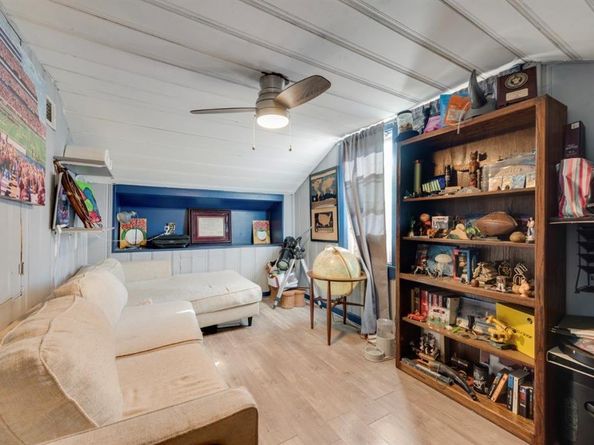 4024  Calmont Avenue , Fort Worth Texas 76107