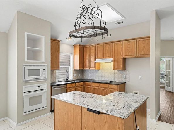 3705  Palmetto Court , Denton Texas 76210