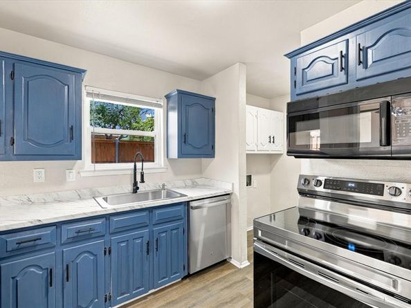 1802  Greenspring Circle , Garland Texas 75044