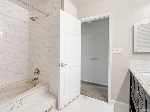 2063 S Worchester Way, Aurora CO 80014