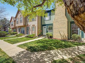 1685 S Blackhawk Way B, Aurora CO 80012