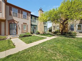 1685 S Blackhawk Way B, Aurora CO 80012