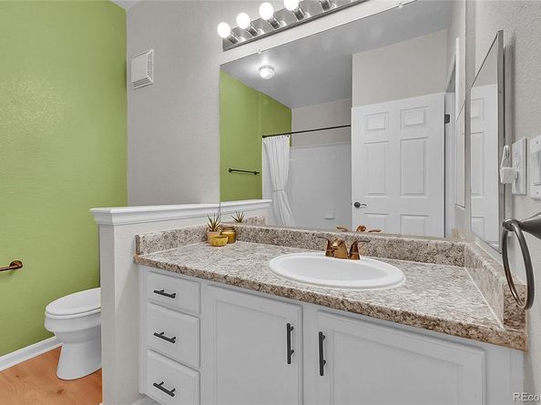 5756 N Genoa Way 12105, Aurora CO 80019