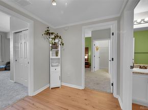 5756 N Genoa Way 12105, Aurora CO 80019