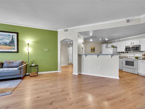 5756 N Genoa Way 12105, Aurora CO 80019