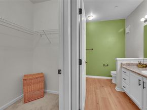 5756 N Genoa Way 12105, Aurora CO 80019