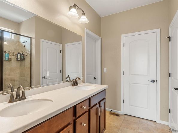 2043 S Cathay Way, Aurora CO 80013
