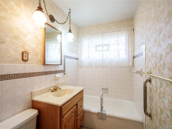 1606 S Fairfax Street, Denver CO 80222