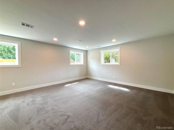 7011 S Washington Street, Centennial CO 80122