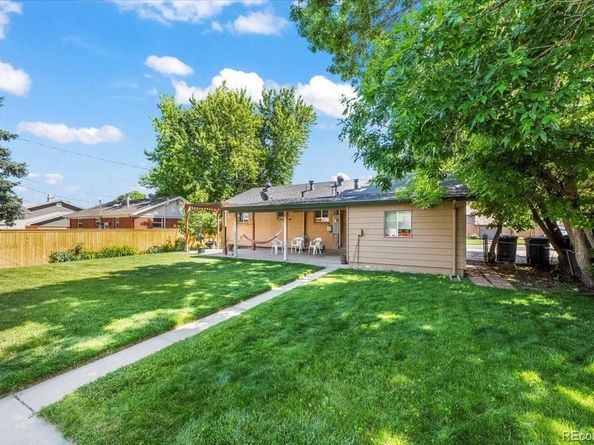 2069 E 116th Avenue, Northglenn CO 80233