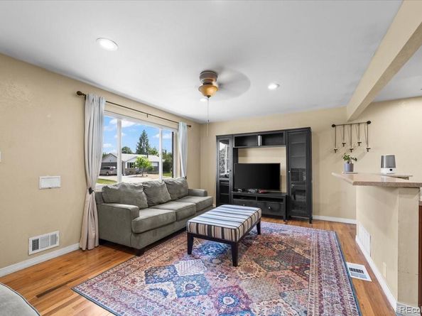 2069 E 116th Avenue, Northglenn CO 80233