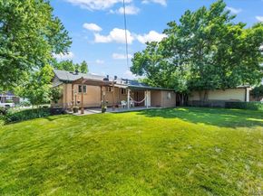 2069 E 116th Avenue, Northglenn CO 80233