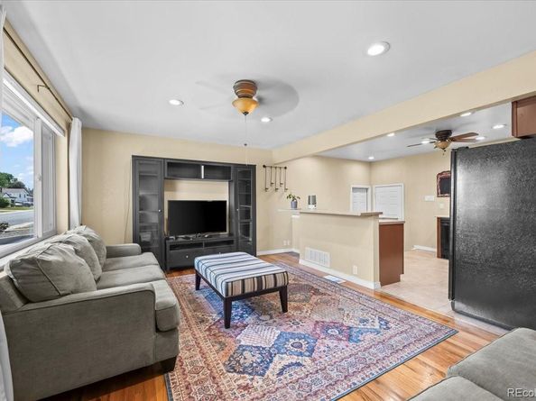 2069 E 116th Avenue, Northglenn CO 80233