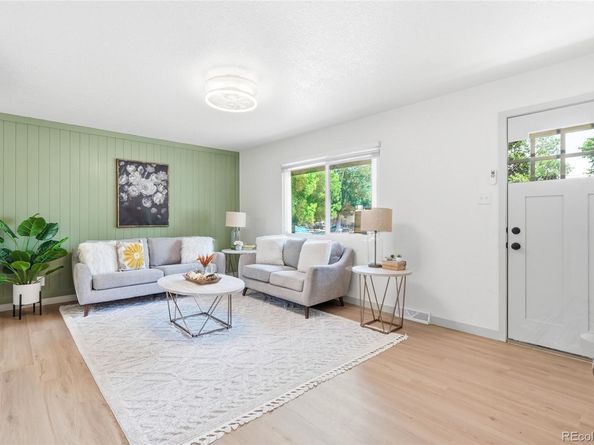 383 S Robb Way, Lakewood CO 80226