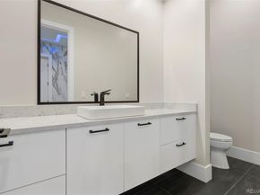 6954 S Espana Way, Centennial CO 80016