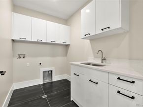 6954 S Espana Way, Centennial CO 80016