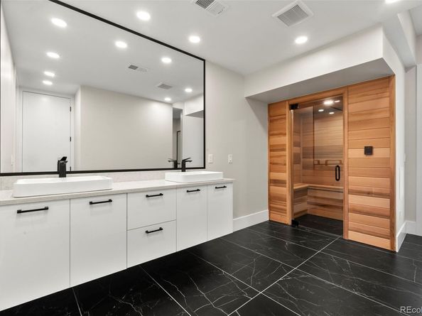 6954 S Espana Way, Centennial CO 80016