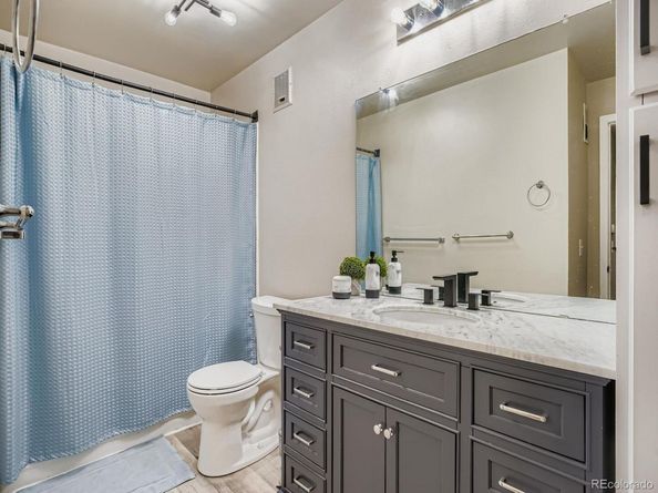 1074 S Dearborn Street 306, Aurora CO 80012