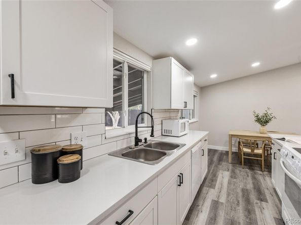 7809 Greenleaf Lane, Denver CO 80221