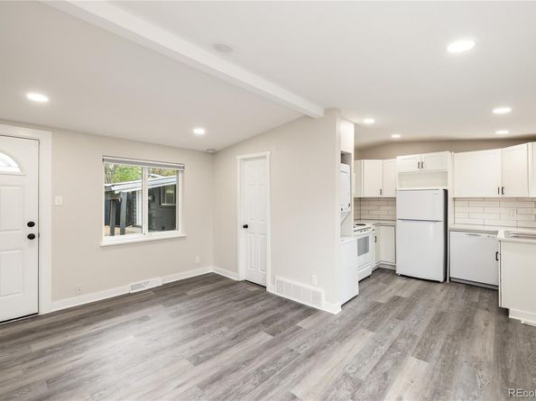 7809 Greenleaf Lane, Denver CO 80221