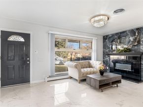 555 Everett Street, Lakewood CO 80226