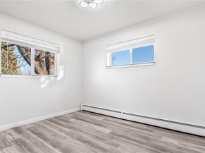 555 Everett Street, Lakewood CO 80226