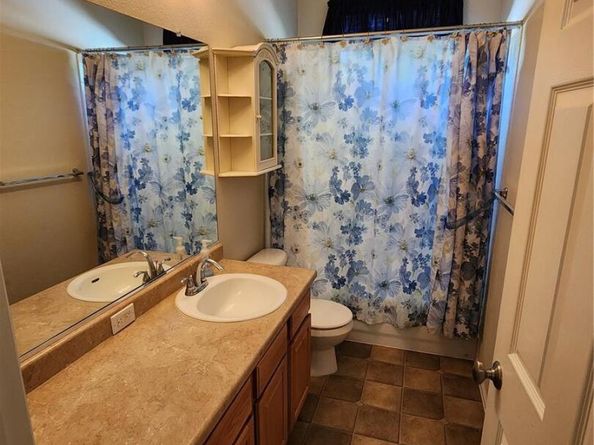 221 Homestead Parkway, Longmont CO 80504