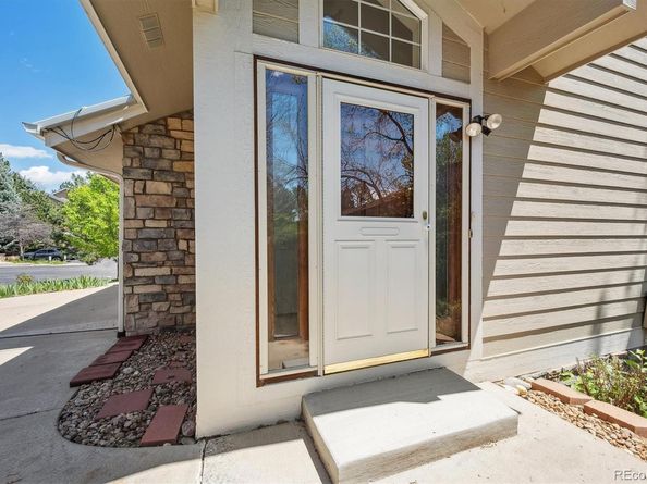 6803 W Yale Avenue, Lakewood CO 80227