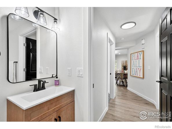 946 Pratt Street, Longmont CO 80501