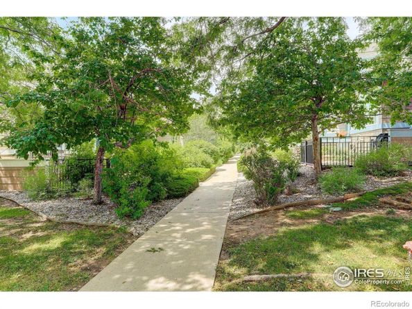 121 Rowena Place, Lafayette CO 80026